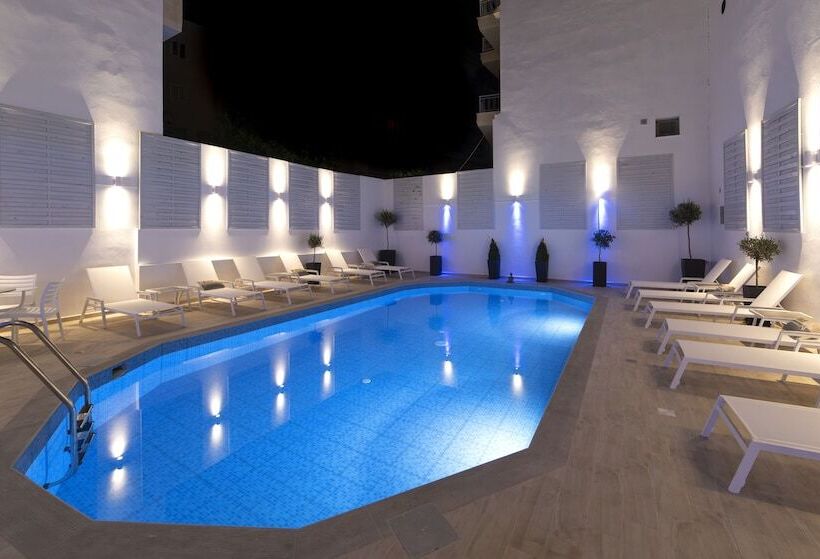 Отель Naiades Marina