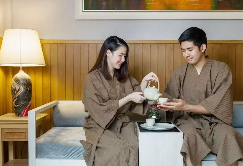 هتل Parc Borough City Resort  Sha Extra Plus