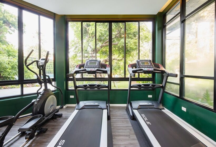 בית מלון כפרי Parc Borough City Resort  Sha Extra Plus