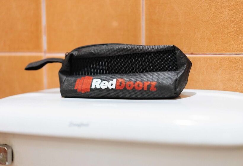 酒店 Reddoorz At La Casa Guesthouse Former Reddoorz At Tamarind Street Angeles City