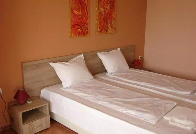 پانسیون Guest House Starata Kushta