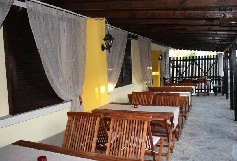 پانسیون Guest House Starata Kushta