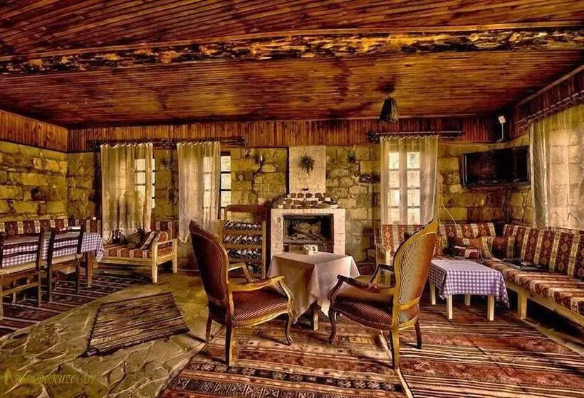 Majatalo Zeushan Kucuk Otel