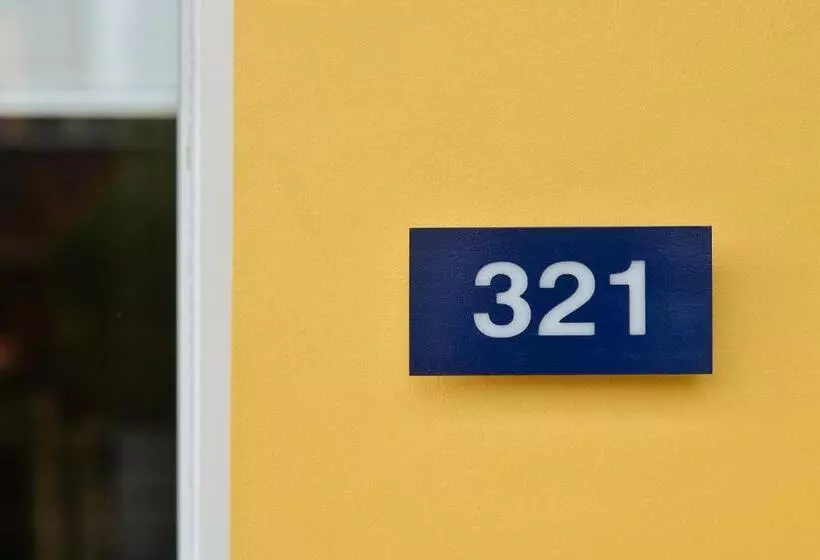 Sans Hotel At Rana Cebu