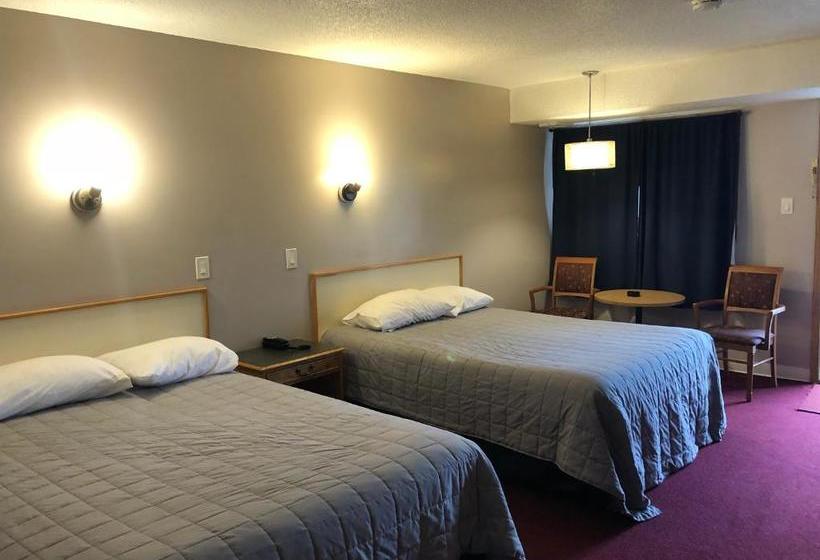 Voyageur Motel