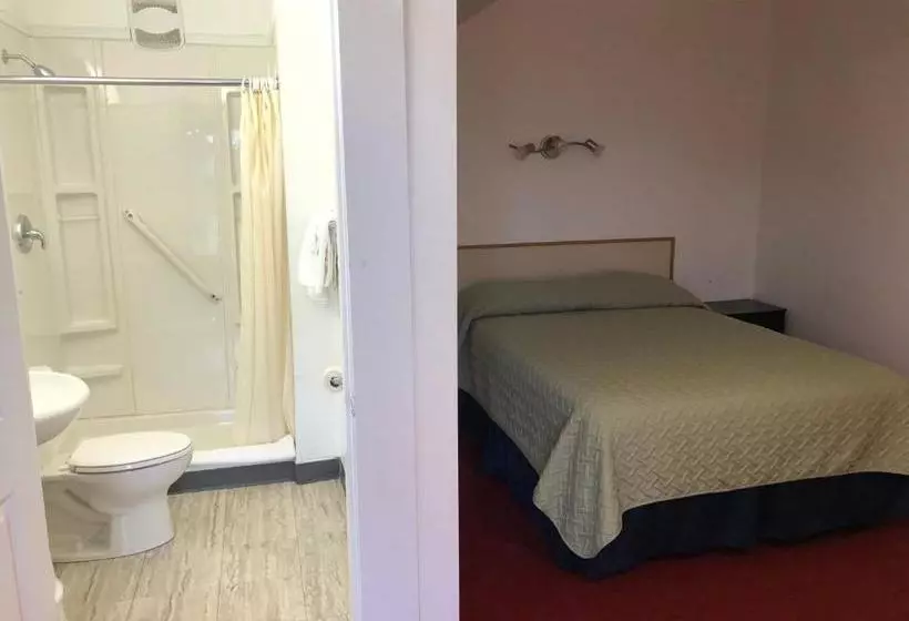 Voyageur Motel