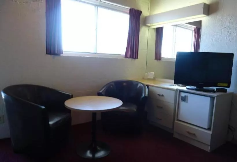 Voyageur Motel