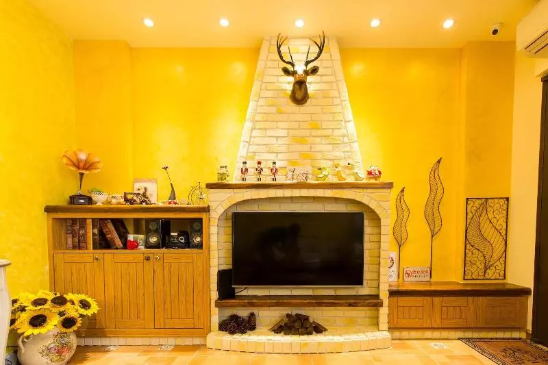 تختخواب و صبحانه Classic Home