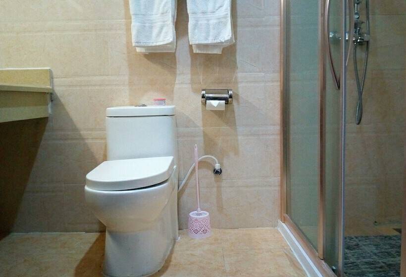 Grace Manor Hotels And Suites