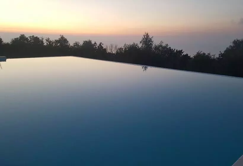 Green Park Hotel & Residence