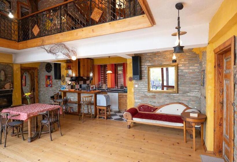 פונדק Casa De Artes