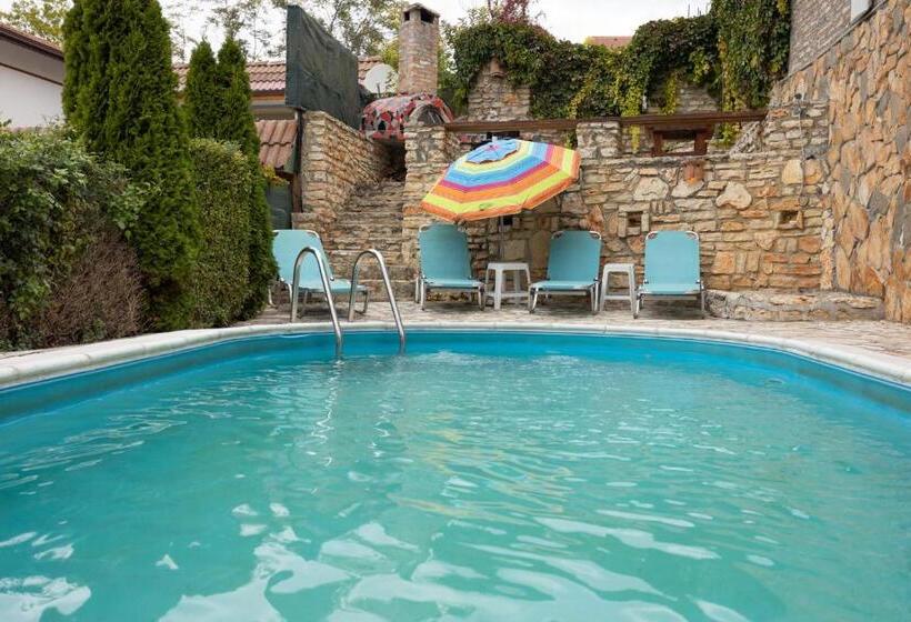 פונדק Casa De Artes