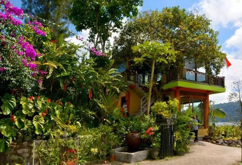 簡易ホテル Dajan Buyan Homestay