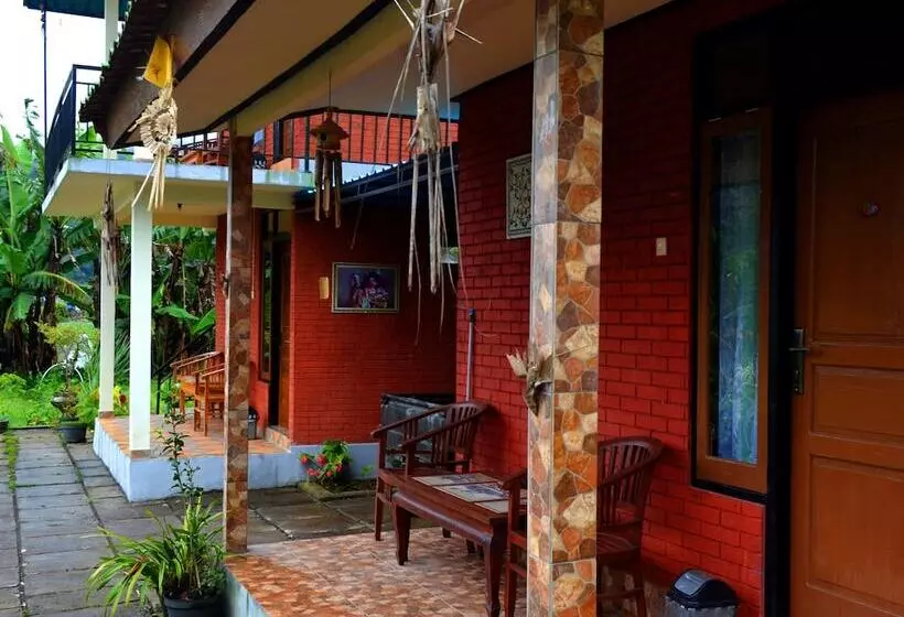 簡易ホテル Dajan Buyan Homestay