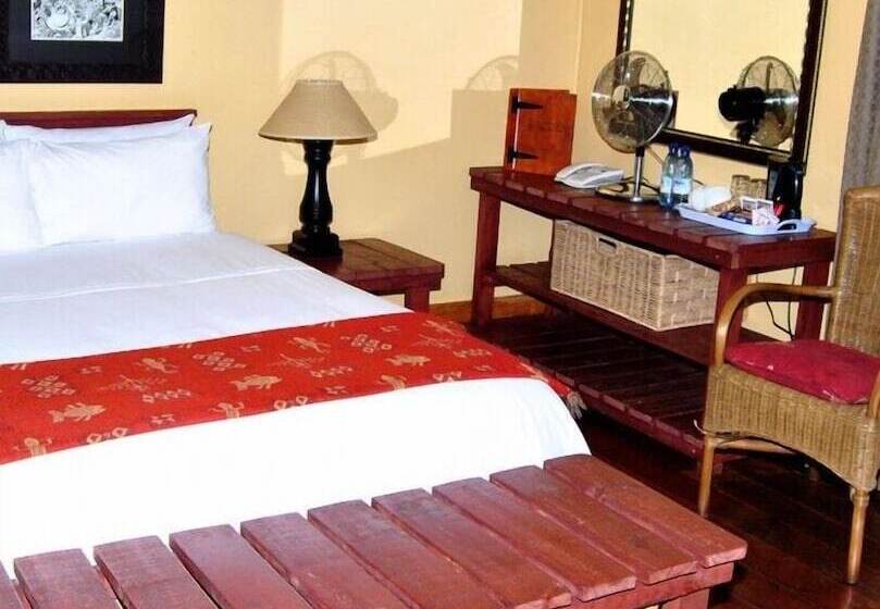 פונדק Roydon Private Game Reserve