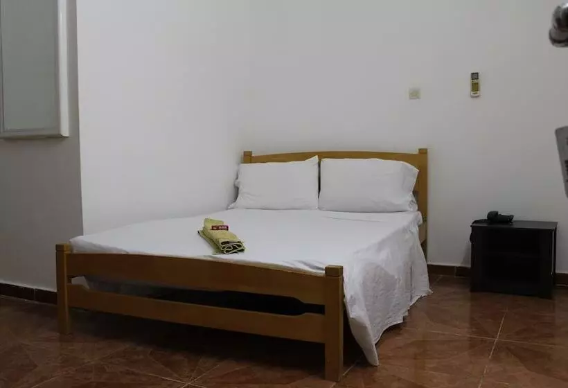 هتل Auberge Le Héron