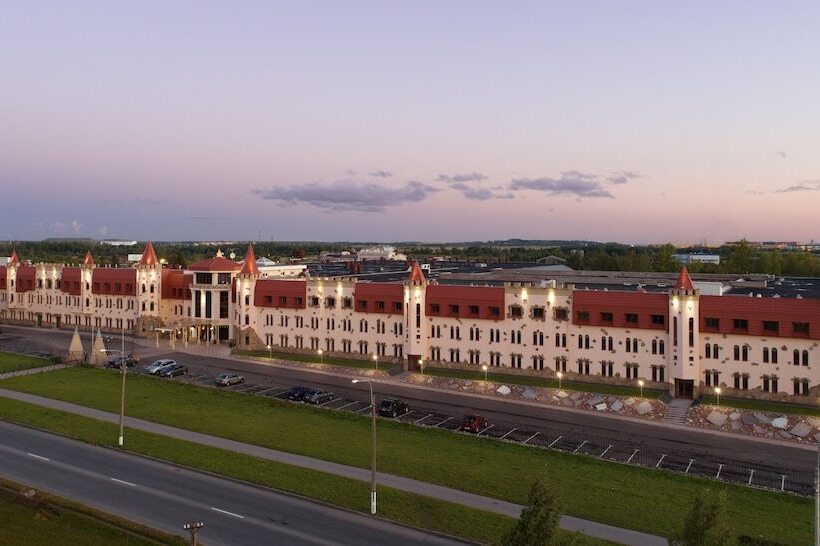 Отель Fort Kolesnik