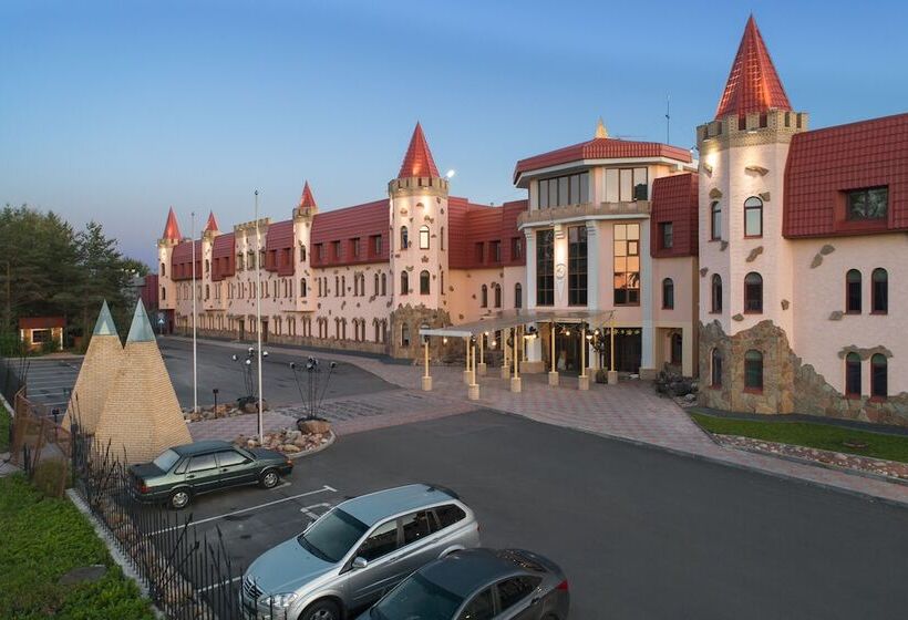 Отель Fort Kolesnik