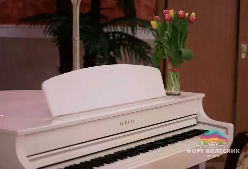 ホテル Fort Kolesnik