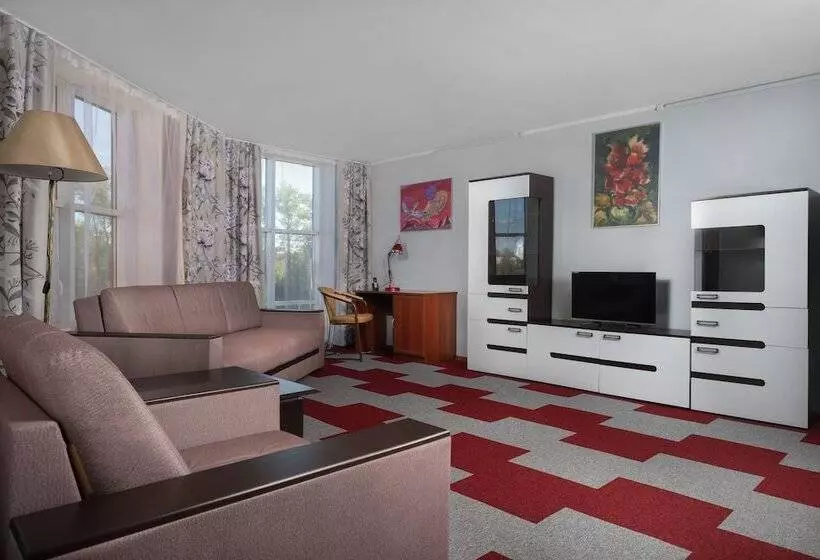 ホテル Fort Kolesnik