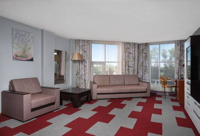 Отель Fort Kolesnik