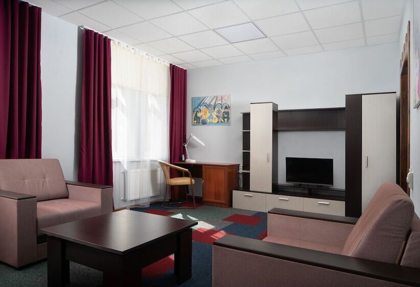 Отель Fort Kolesnik