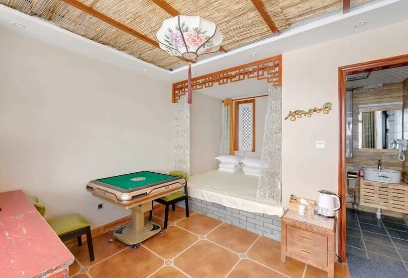 בית מלון כפרי Gubei Water Town Revolution