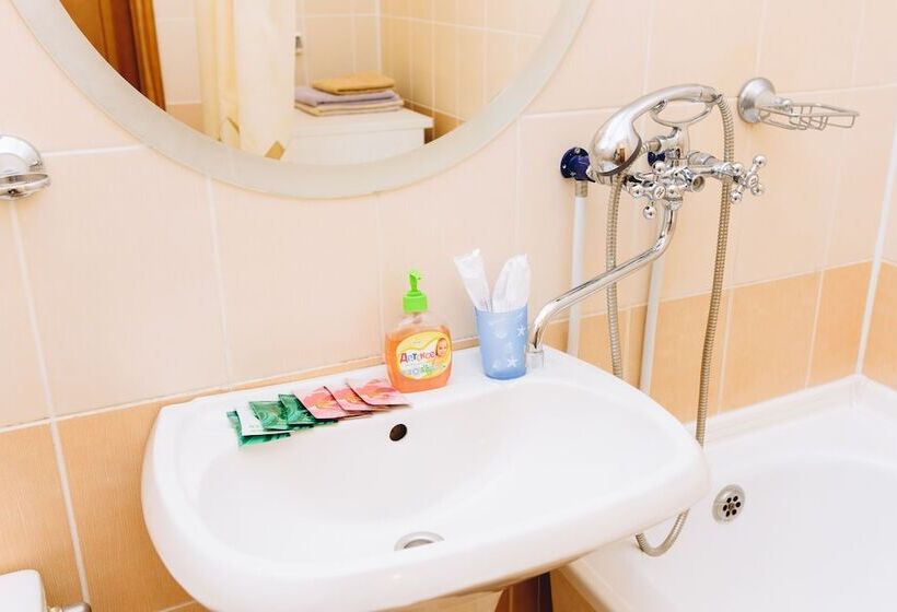 هتل Guest House Alesia