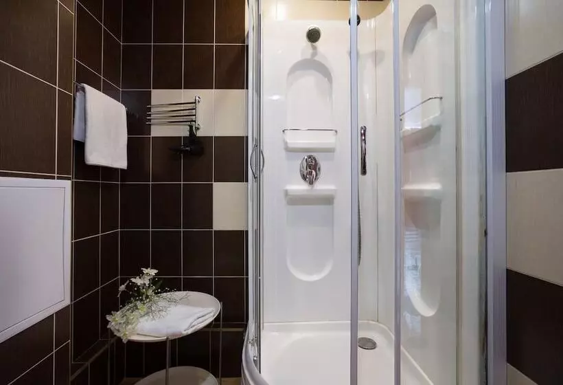 Hotelli Guest House Alesia