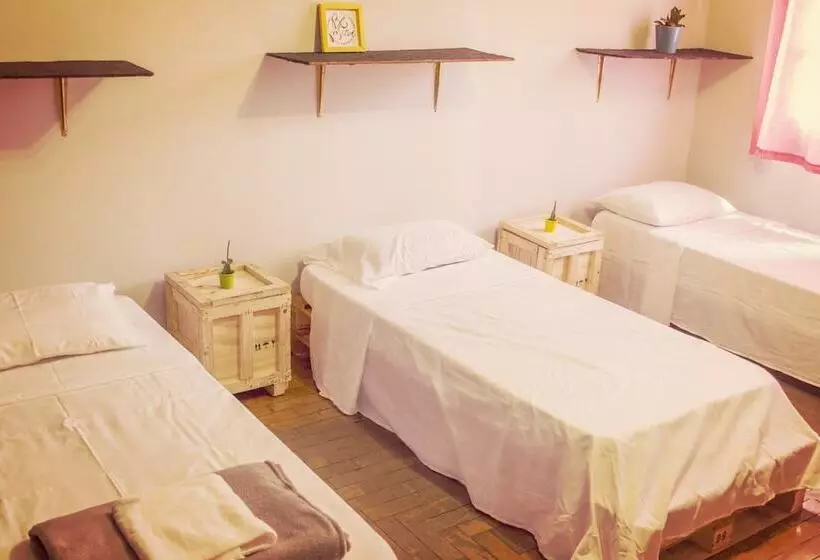 Hotelli Hostel House 2741