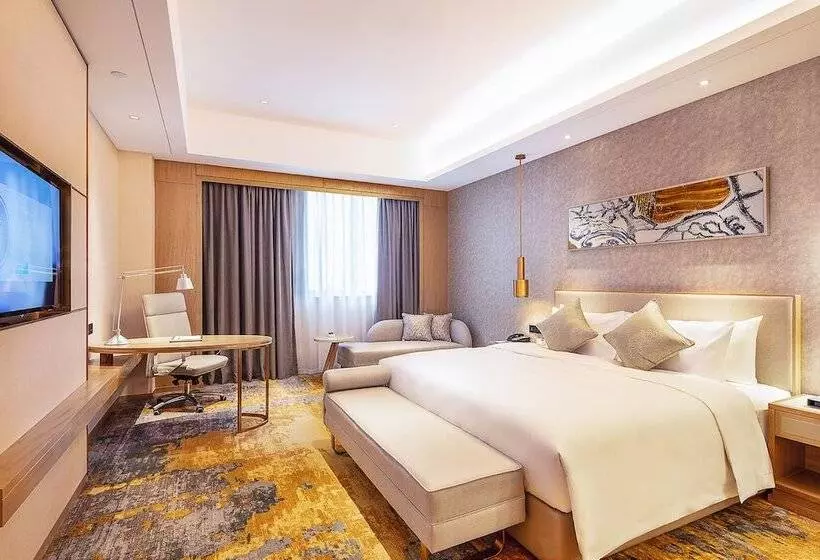 Hotelli Howard Johnson New District Plaza Ziyang