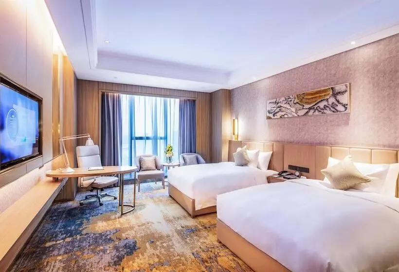 Hotelli Howard Johnson New District Plaza Ziyang