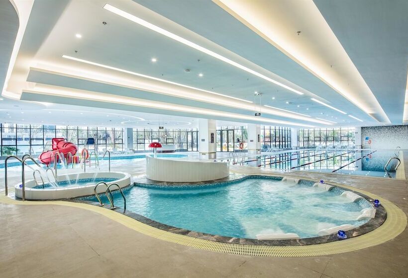 호텔 Howard Johnson New District Plaza Ziyang