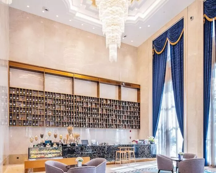 Hotelli Howard Johnson New District Plaza Ziyang