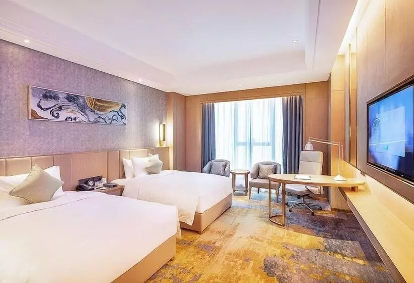 Hotelli Howard Johnson New District Plaza Ziyang