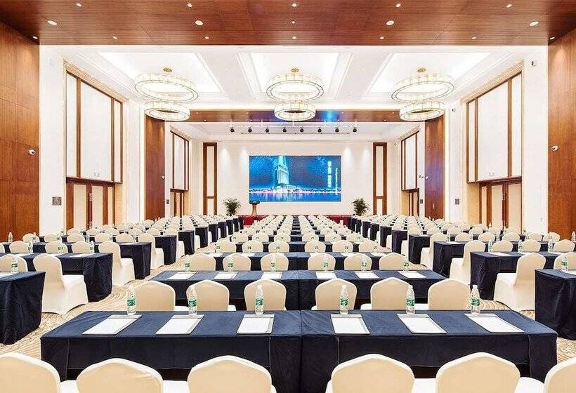 호텔 Howard Johnson New District Plaza Ziyang