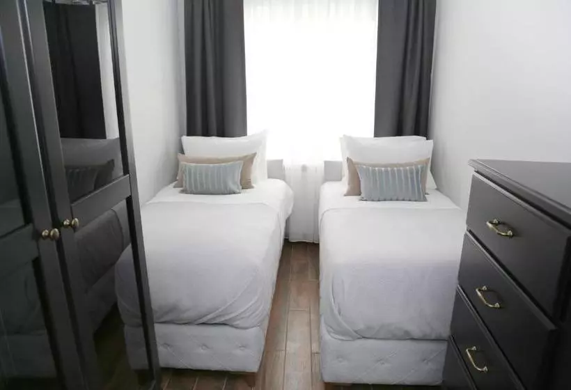 ホテル Huma Suites