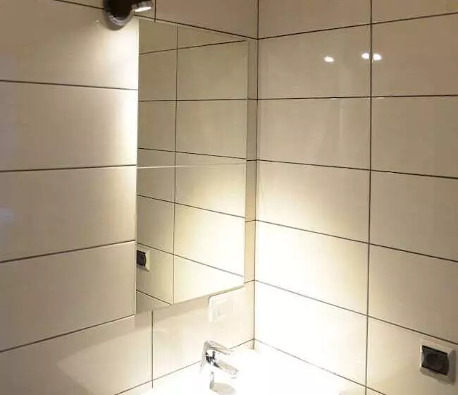 Hotelli Pałac Dąbrowa