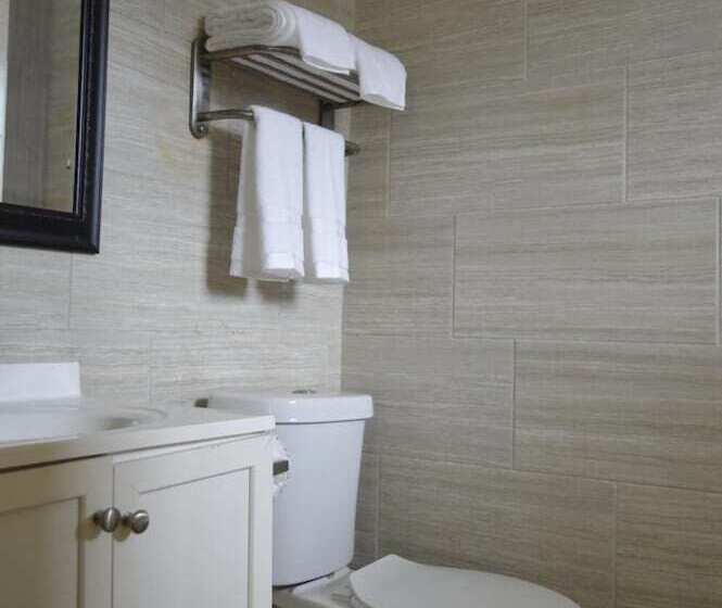 فندق Regency Inn