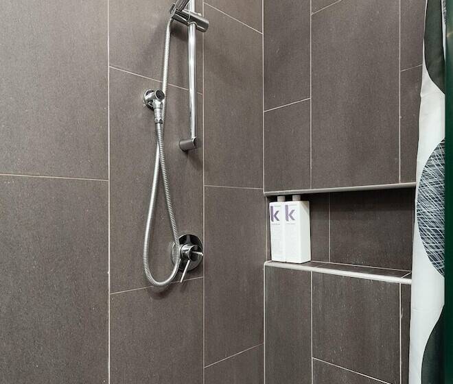 Stunning Designer Newtown Pad H394