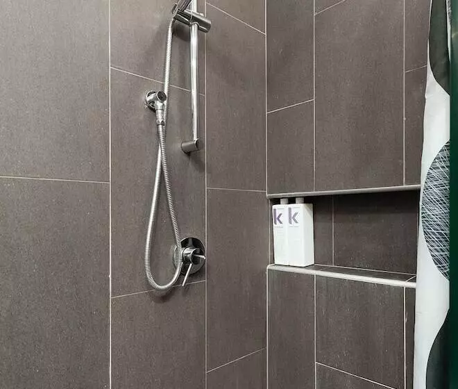 Stunning Designer Newtown Pad H394