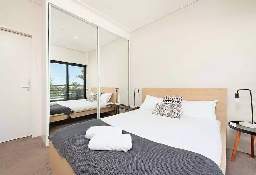 Stunning Designer Newtown Pad H394