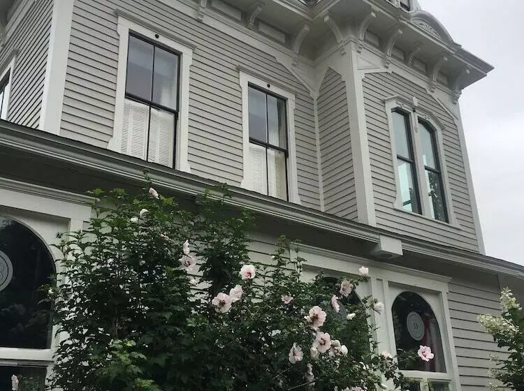 The Springwater Bed And Breakfast
