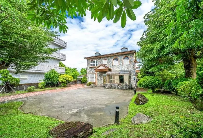 Yi Jing B&b
