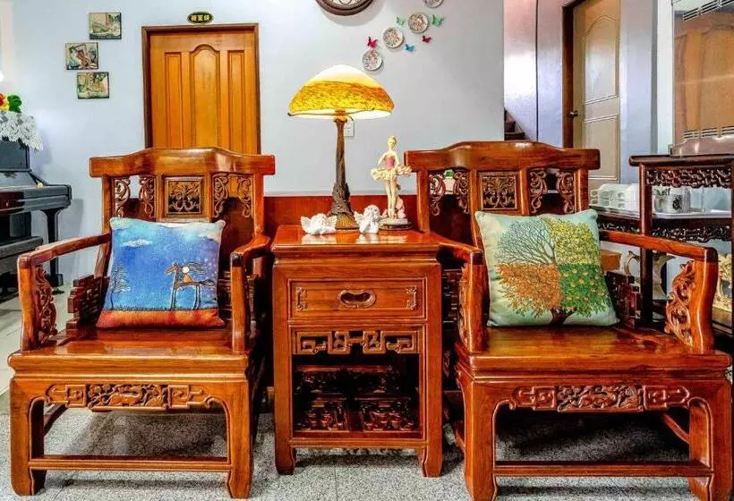 Yi Jing B&b