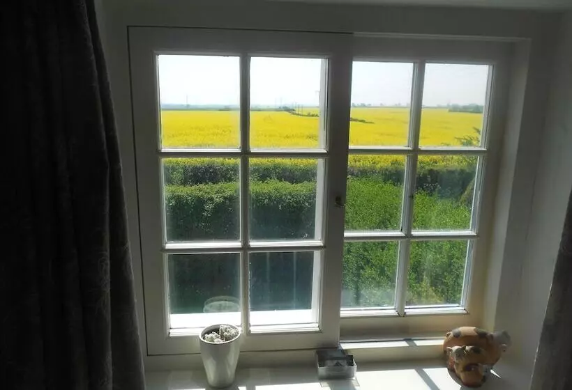 Aamiaismajoitus (B&B) Villa Farm Cottage