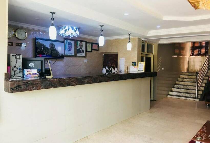 Feligold Royal Hotel Benin