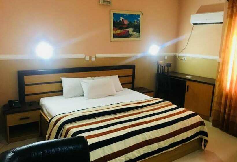 Feligold Royal Hotel Benin