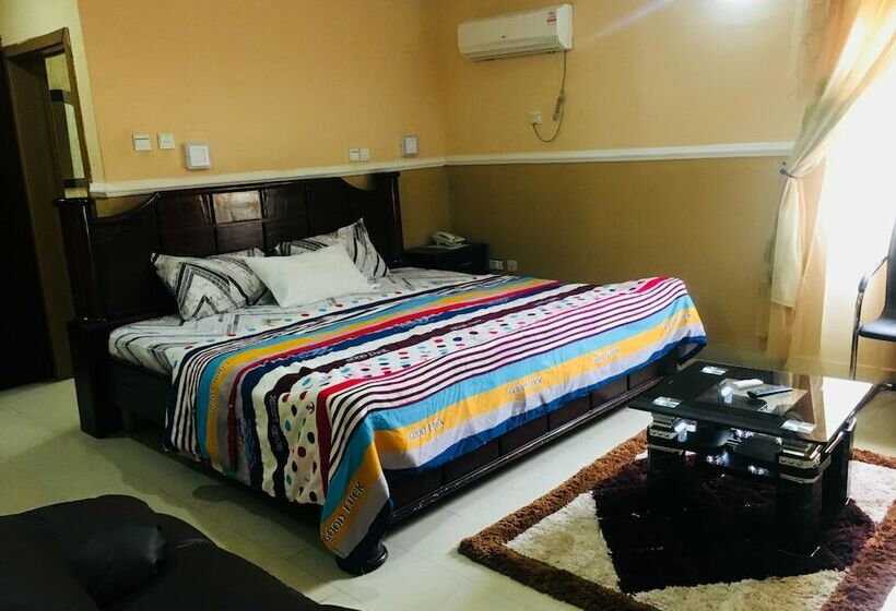 Feligold Royal Hotel Benin