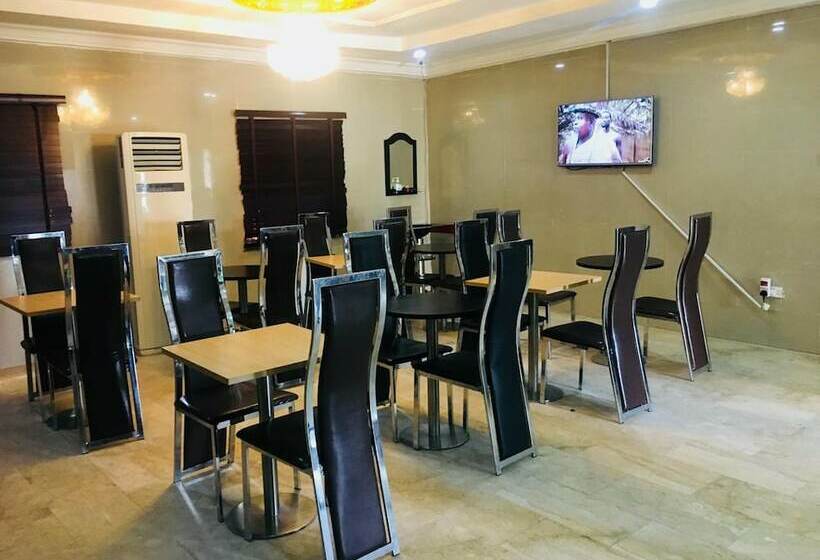 Feligold Royal Hotel Benin